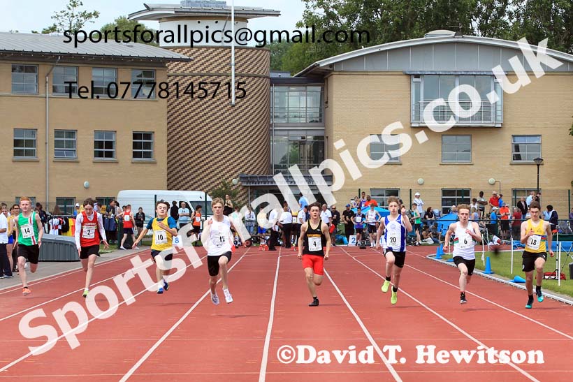 Mens U-17s and Boys U-15s 100 metres, 2022 Northern Inter Counties U17s and U15s Track and Field, York, Thursday, June 2nd. Photo: David T. Hewitson/Sports for All Pics